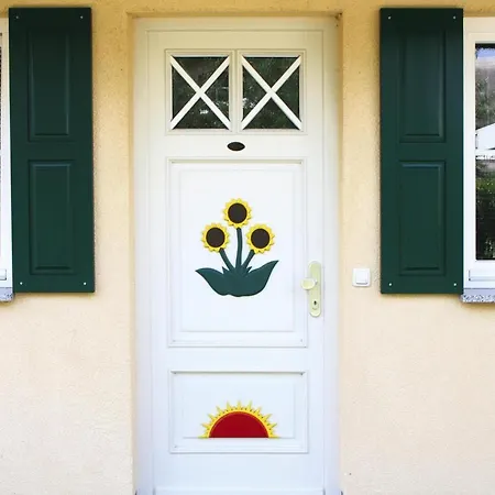 Semi-detached House, Am Darss